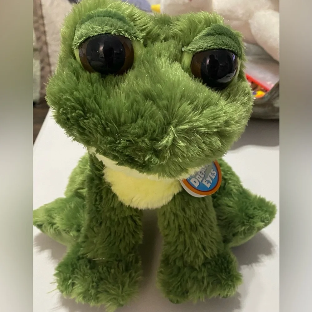 Dreamy Eyes Green Frog Plush Toy